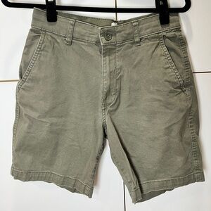 H&M Men's Sage Green Elastic Waist Shorts